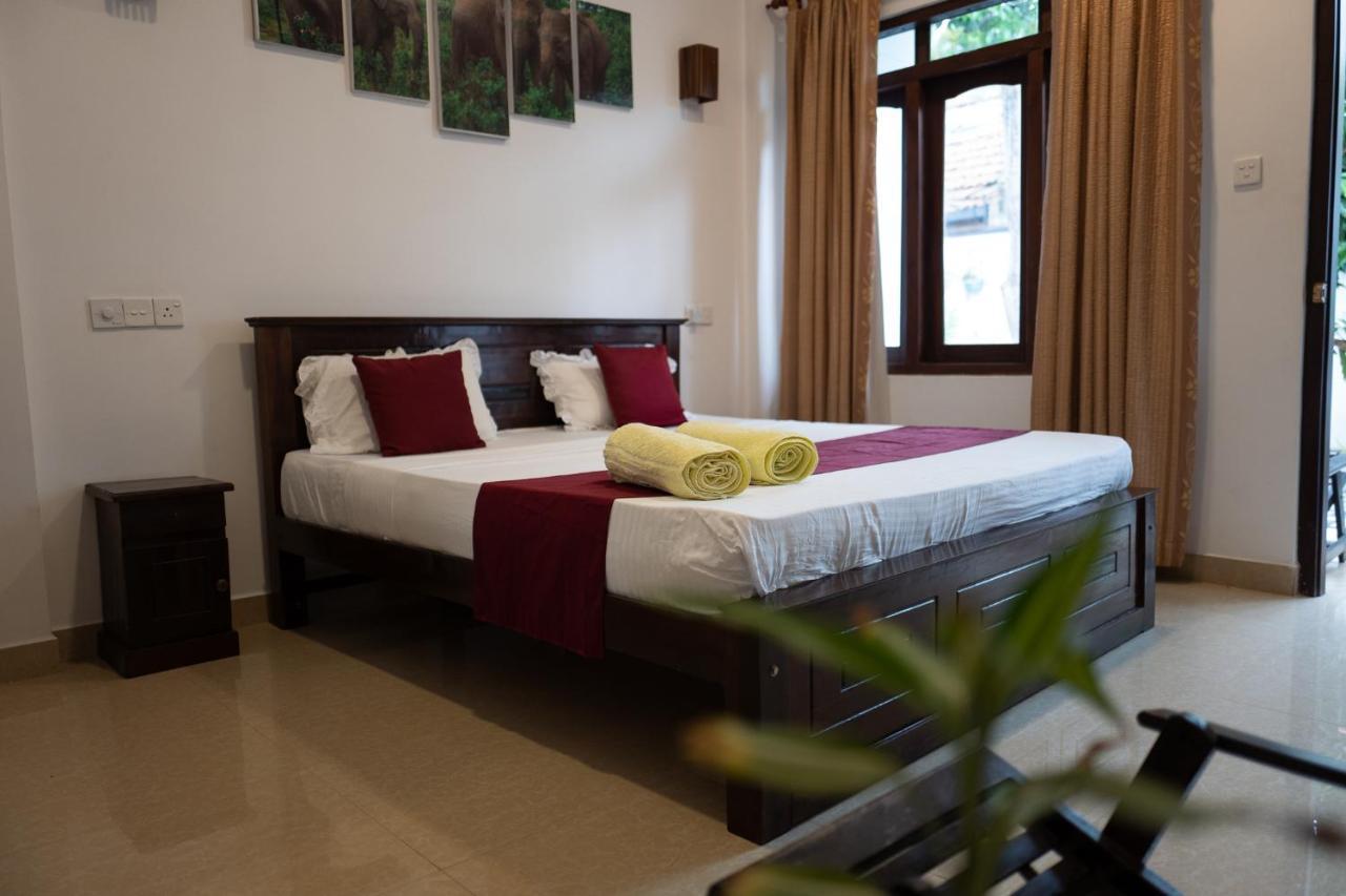 ホテル Weligama Watergate エクステリア 写真